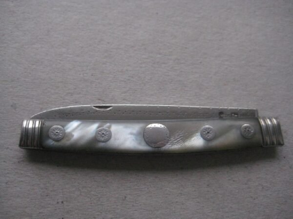 Rare George III Mother of Pearl Hafted Incuse Duty Marked Silver Bladed Folding Fruit Knife SK181 - Image 9