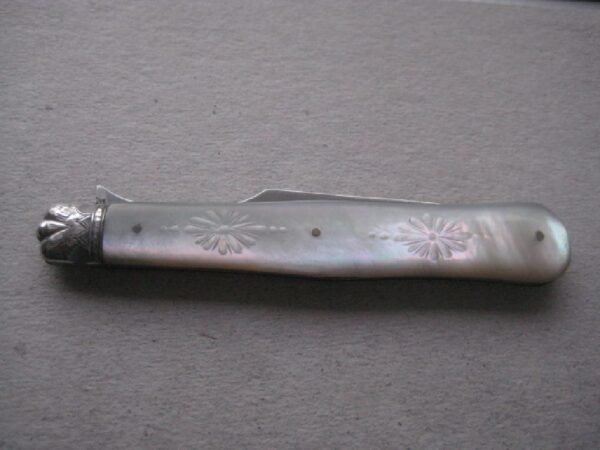 Victorian Mother of Pearl Hafted Silver Bladed Folding Fruit Fork SK478 - Image 9