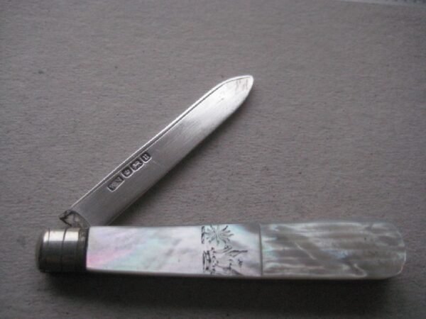 Rare George V Mother of Pearl Hafted Silver Bladed Folding Fruit Knife SK161 - Image 2