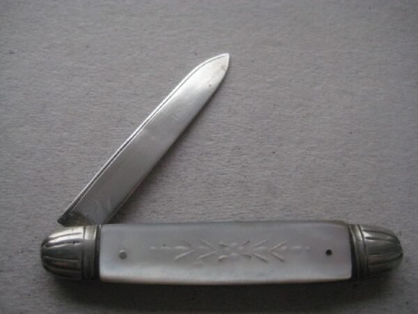 George V Mother of Pearl Hafted Silver Bladed Folding Fruit Knife SK119 - Image 2