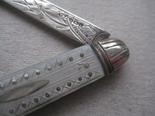 George V Mother of Pearl Hafted Silver Bladed Folding Fruit Knife SK119 - Image 4