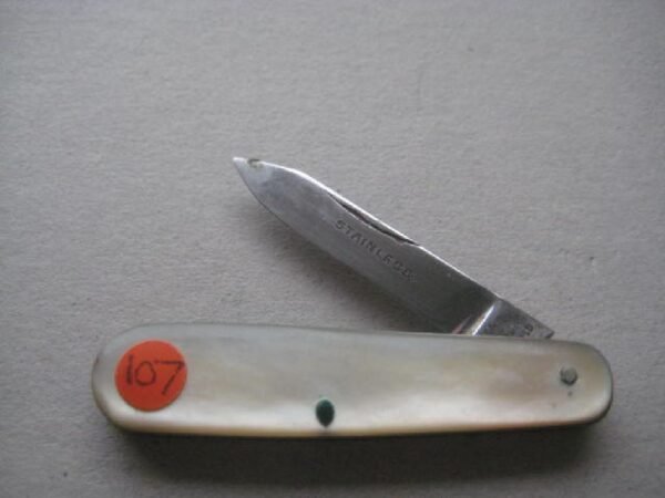 Victorian Mother of Pearl Hafted Steel Bladed Penknife SK107 BLETCH