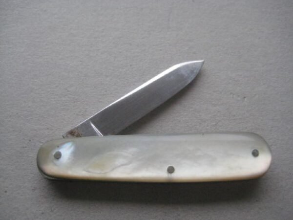 Victorian Mother of Pearl Hafted Steel Bladed Penknife SK107 BLETCH - Image 2