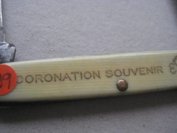 Coronation Souvenir  Bone Hafted Twin Steel Bladed Penknife SK109 BLETCH - Image 3