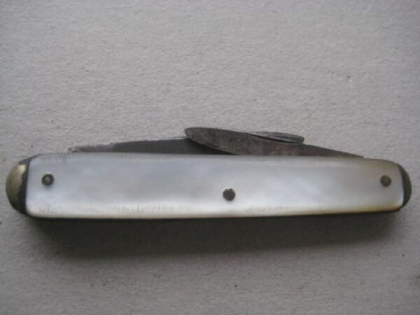 Victorian Mother of Pearl Hafted Twin Steel Bladed Penknife SK124 BLETCH - Image 2